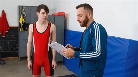 Vídeos Porno de Entrenador Películas de Sexo XXX gay Gratis 2025 xHamster