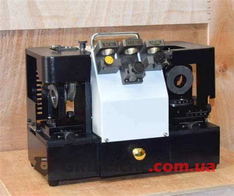 GD-313a - Заточной станок для концевых фрез и спиральных сверл