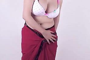 Sexy Red Saree Girl Porn Pic