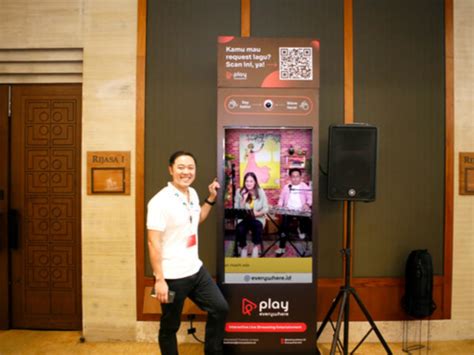 play  hadirkan musik melalui