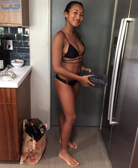 Sydney Park Nude Pictures Photos Playboy Naked Topless Fappening