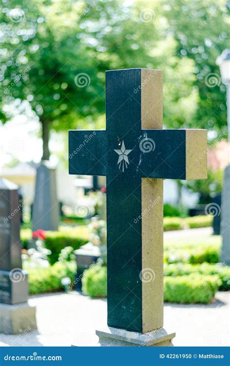 Cross Headstone On Grave Stock Photo Image Of Faith 42261950