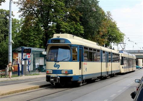 Wiener Lokalbahn Tw Tw Baden Bahnhof Hst Bahnbilder De