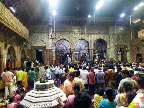 Best Way To Reach Bankey Bihari Temple In Vrindavan Mathura