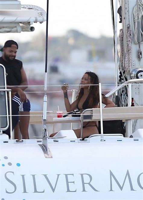 Rihanna Bikini Candids In Barbados Adds ThBlog