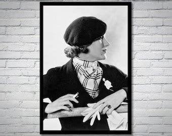 Vintage Nude Photograph Retro Pin Up Wall Art Black And White Etsy