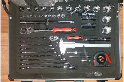 Набор инструментов в алюминиевом кейсе 1/2" и 1/4" 151 предмет Gigant ...