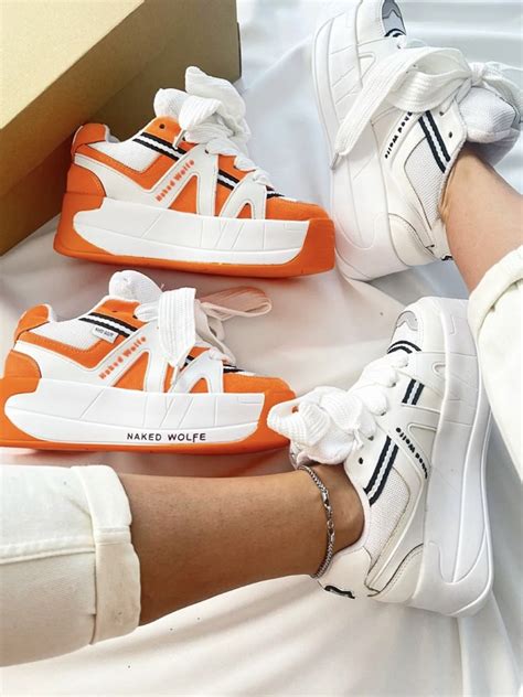 کتونی Naked Wolf