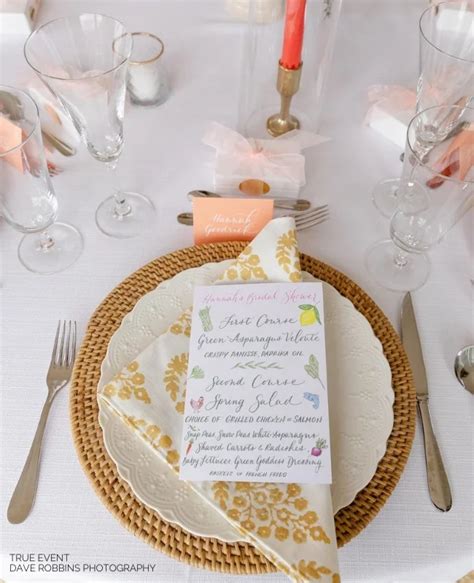 napkin folds  elevate     tablescape