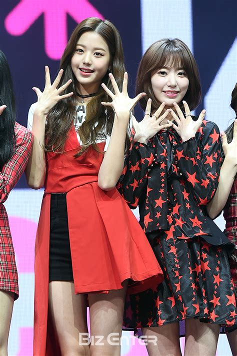 [bz포토] 아이즈원 장원영 미야와키 사쿠라 프듀48 에서 완성시킨 센터 미모 이투데이