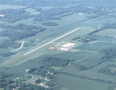 Salem I83 seen from NE | SkyVector
