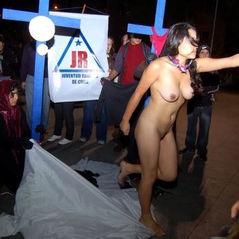 Naked Protesters Phun Org Forum