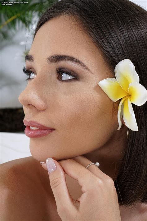 Beautiful Brunette Eve Sweet Gets Naked And Plays With Juicy Wet Pussy Photos