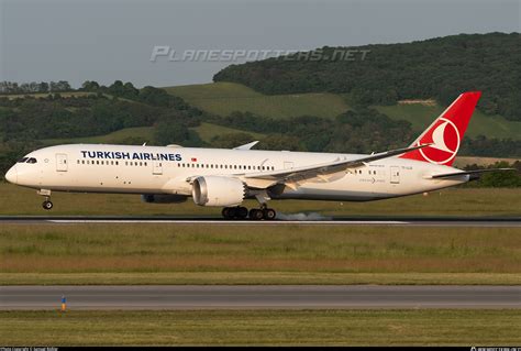 TC LLD Turkish Airlines Boeing 787 9 Dreamliner Photo by Samuel Rößler