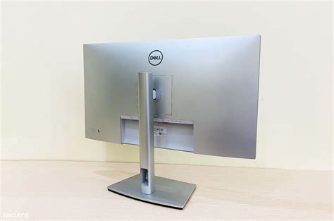 Review màn hình Dell UltraSharp U2722D: Độ phân giải 2K, tấm nền IPS ...