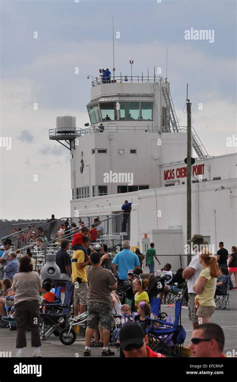 The Cherry Point Mcas Control Tower Stock Photo Alamy