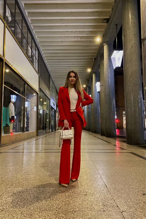 Gorgeous Yuliana Y O From Kiev With Blonde Hair ID