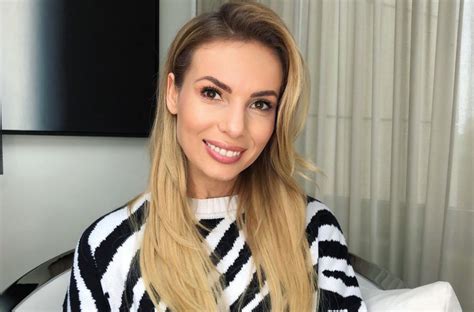 Szczuplutka Janachowska W Bikini Pozuje Na Luksusowym Jachcie Gor Ce