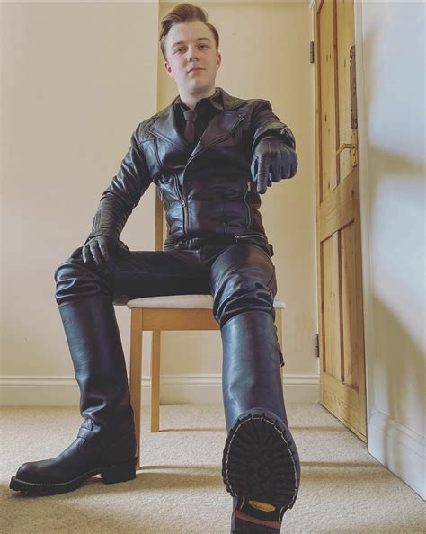 Hot Gay French K On Twitter Good Night With This Sexy Guy Https T Co Irgdn Oc W Twitter