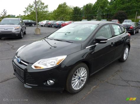 Tuxedo Black Metallic 2012 Ford Focus Sel 5 Door Exterior Photo