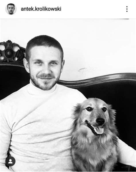 Antek Kr Likowski Chwali Si Ukochan W Bikini Pi Knie Pi Knie A Za P Roku Nowa Dziewczyna