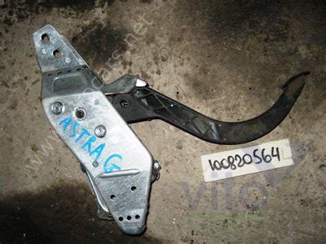 Как снять педаль сцепления опель астра j - 80 фото