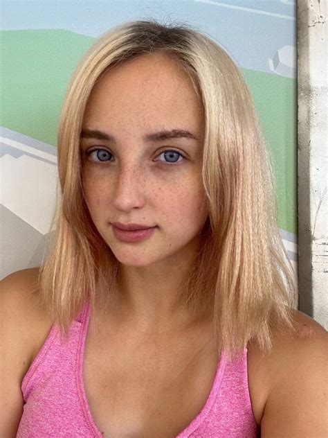 Would You Date A Blonde Girl With Freckles R FreckledGirls