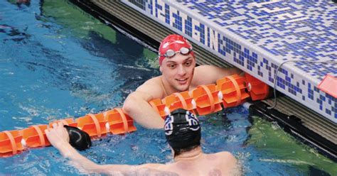 Nude Gay Men Peeing In Backyard Smartmserl