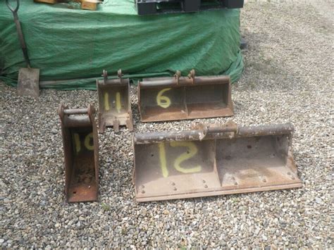 Digger Buckets From 1 8 Ton Grading Bucket All Sizes Jcb Kubota T