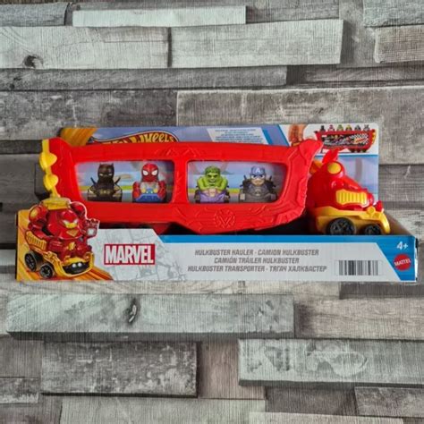 NEW HOT WHEELS RacerVerse Hulkbuster Hauler Toy Holds 10 RaceVerse Vehicles 16 95 PicClick UK