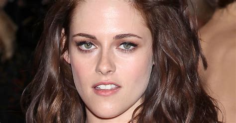 Like A Figurine Kristen Steward In A Semi Nude Outfit Impressed Everyone Everythingfun