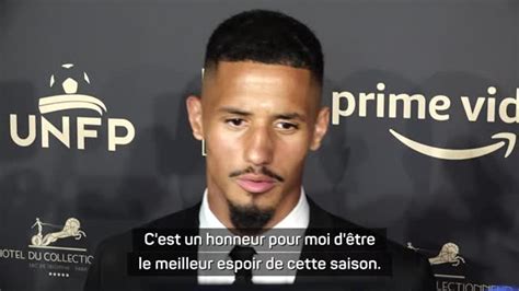 Trophées UNFP Saliba Honoré de remporter ce trophée de meilleur