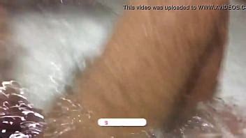 Brunette Adore Sucer Ma Bite Dans La Baignoire Du Motel XVIDEOS