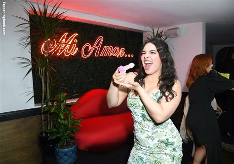 Isabella Gomez Isabella Gomez Nude OnlyFans Leaks Fappening FappeningBook