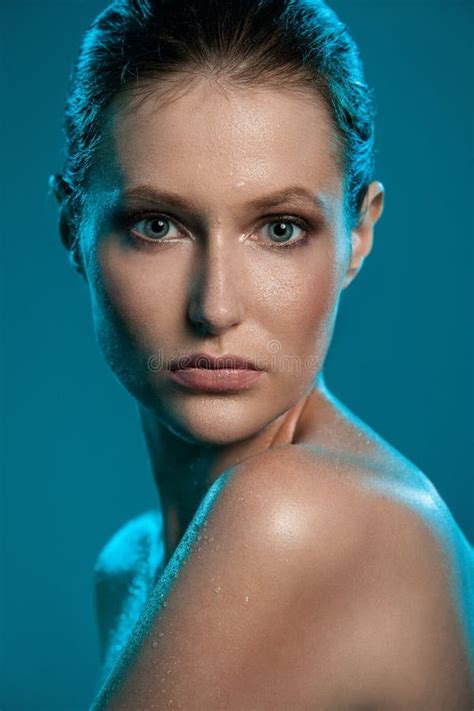 Very Woman Show Her Natural Look Stock Image Image Of Girl Nude