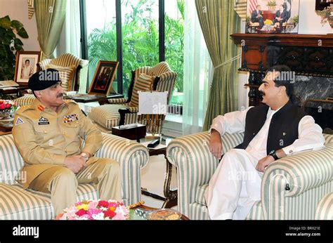 Prime Minister Syed Yousuf Raza Gilani In Meeting With Joint Chief Of