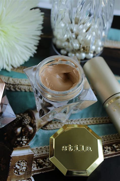 Stila Lingerie Souffl Skin Perfecting Colour Foundation Primer And The Buff Powder Spray