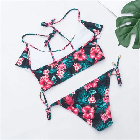 New Fashion Sea Underwear Women S Swimwear Two Piece Print Ruffles Sexy Split Swimsuit Hot Sale