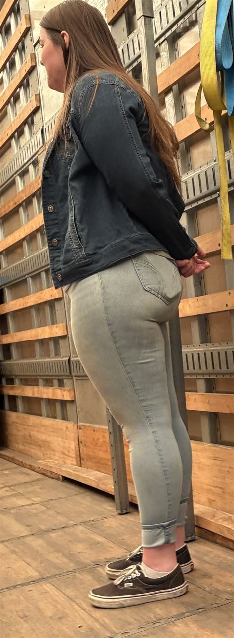 Big Ass Pawg Love Her Round Ass And Shape Tight Jeans Forum
