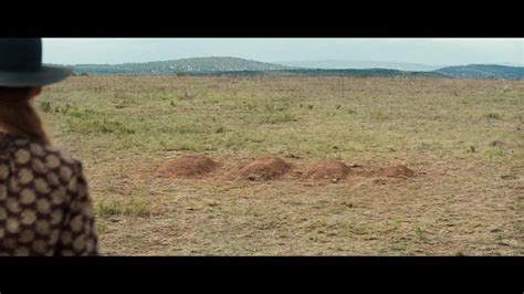 Hostiles Feature Trailer (2018)