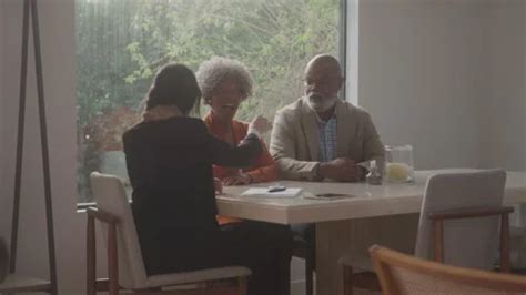 Real Estate Agent Gives Excited Mature C Stock Video Pond