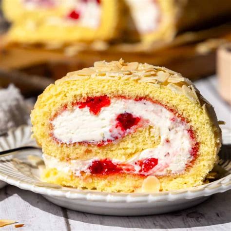 Naked Cake Mit Frischen Beeren Und Biskuitb Den Rezept Mit Schritt F R Schritt Anleitung