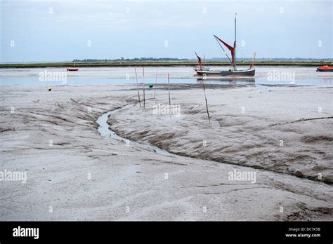 Thames sailing barge Stock Photo - Alamy