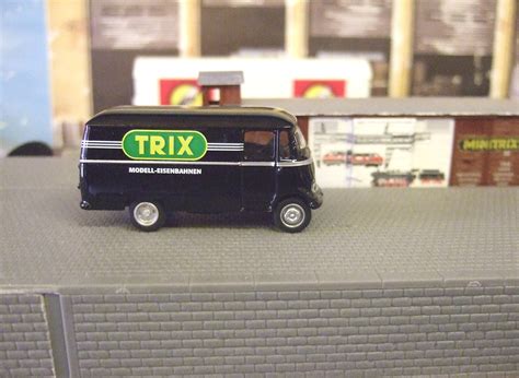 ig-trix-express.de • Straßenfahrzeuge mit TRIX Aufdruck