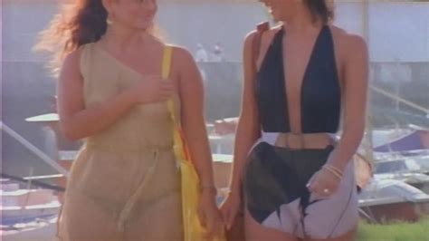 Naked Patrizia Focardi In Acapulco Prima Spiaggia A Sinistra