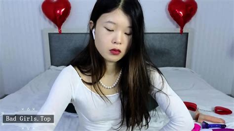 Petite Amateur Skinny Asian Babe Solo Tease On Web