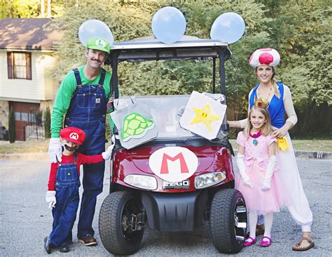 Mario Kart Family Costumes | Family Costume Ideas | Mario, Luigi, Toad ...