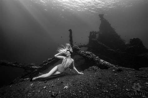 Photography: Underwater Portraits - Submerge