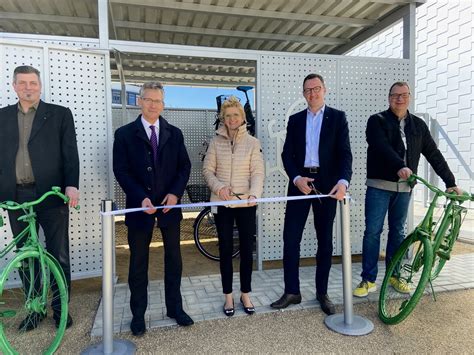 Stadtwerke Wolfsburg Eröffnung Fahrradunterstand am Nordkopf Tower