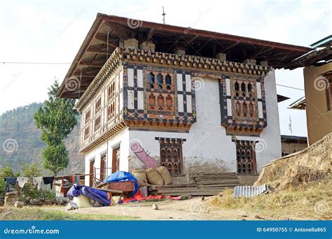 traditional house  bhutan